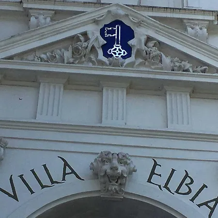 Elbia Willa